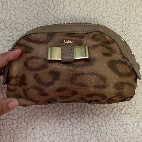 Chloe Pouch - Picture 1 of 8